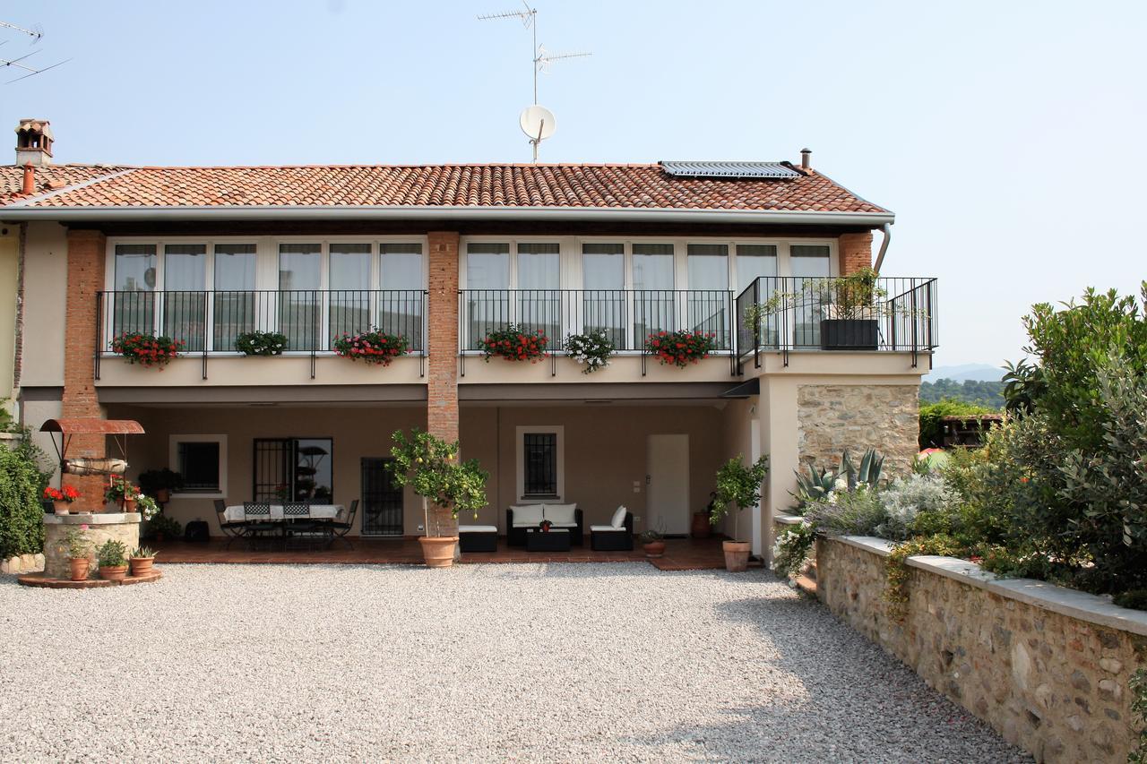 Bed and Breakfast Cascina San Martino Passirano Exterior foto