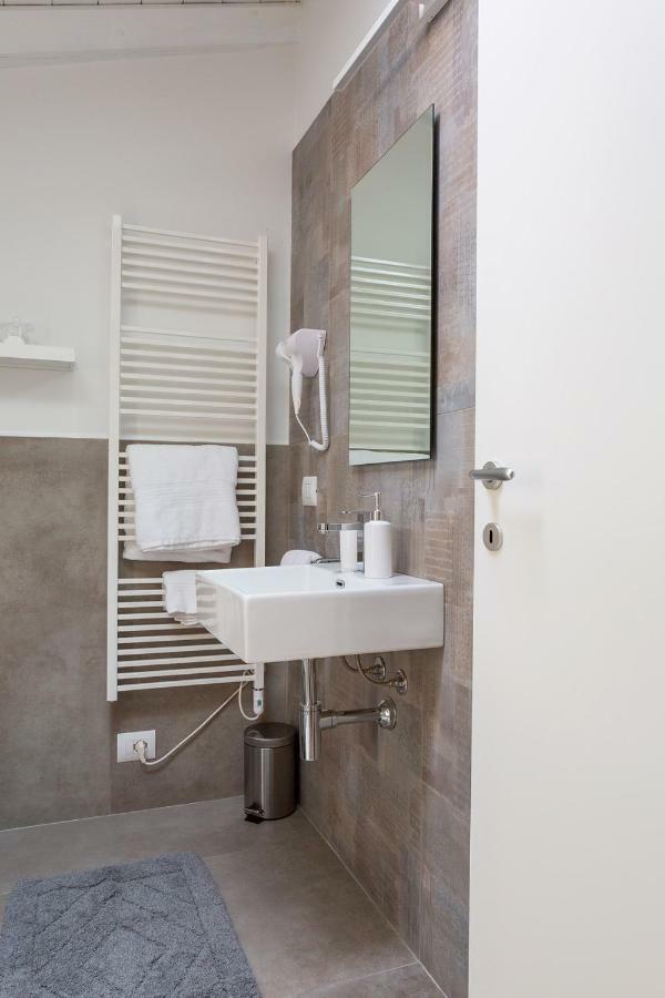 Bed and Breakfast Cascina San Martino Passirano Exterior foto